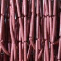 Produk olahan daging di ruang penyimpanan dingin sebagai simbol pengendalian operasional dan HACCP ISO 22001